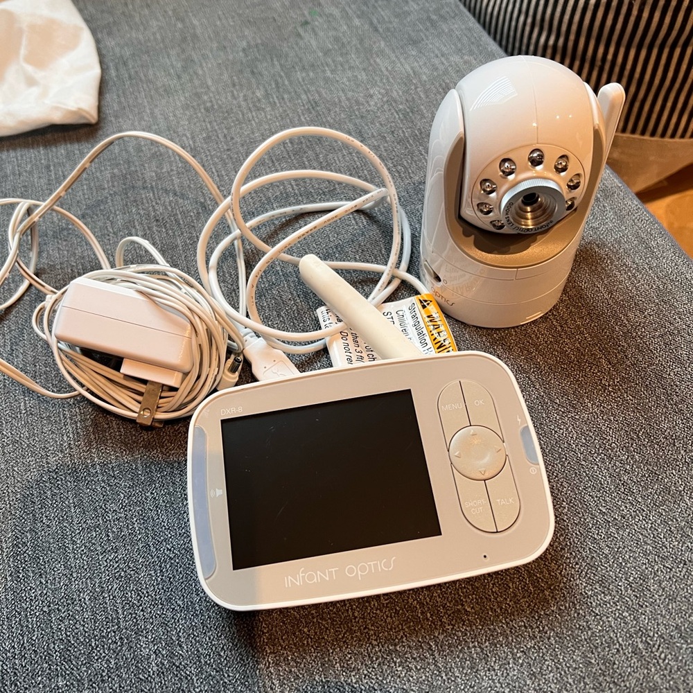 Infant Optics Baby Monitor with Camera